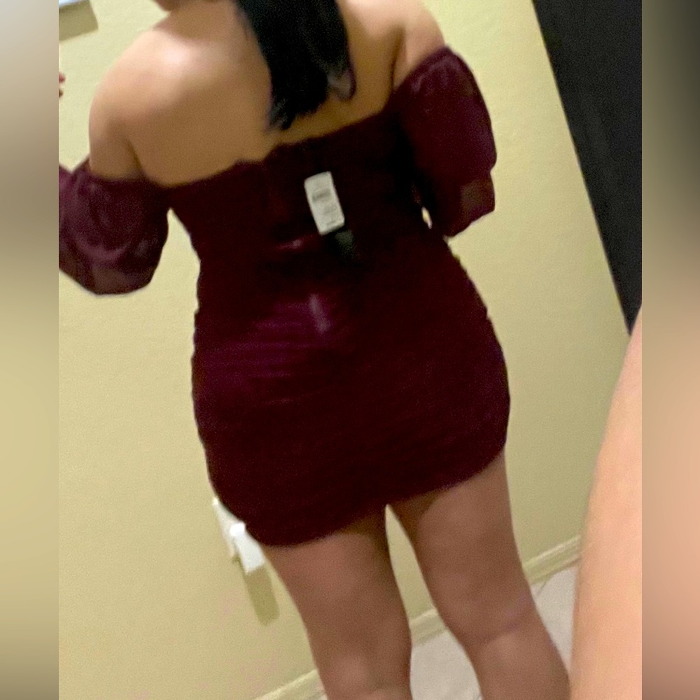 Dress - Picture 3 of 4